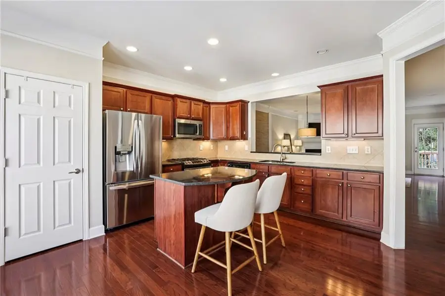 4901 Colchester Court Se, Atlanta, GA 30339 - Image #3