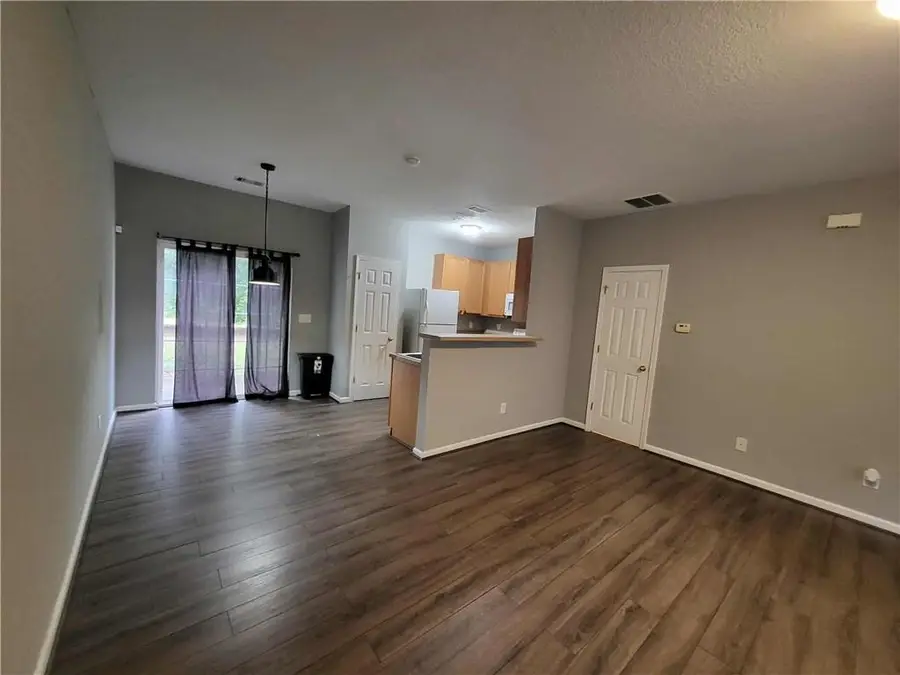 394 Brookview Drive, Riverdale, GA 30274 - Image #3