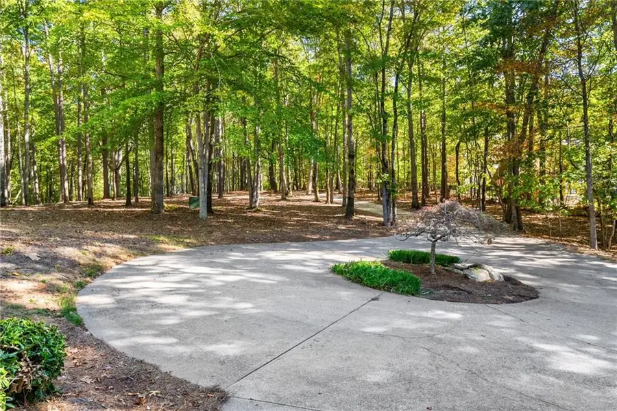 16218 Henderson Road, Milton, GA 30004 - Image #2