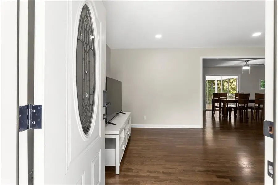 1888 Peeler Road, Dunwoody, GA 30338 - Image #3