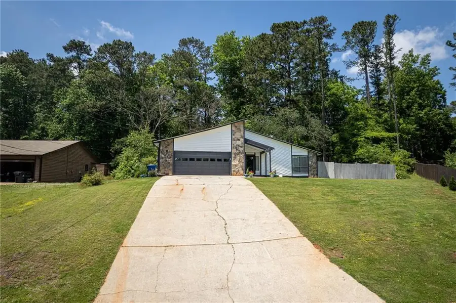 812 Steeple Chase Drive, Lawrenceville, GA 30044 - #2