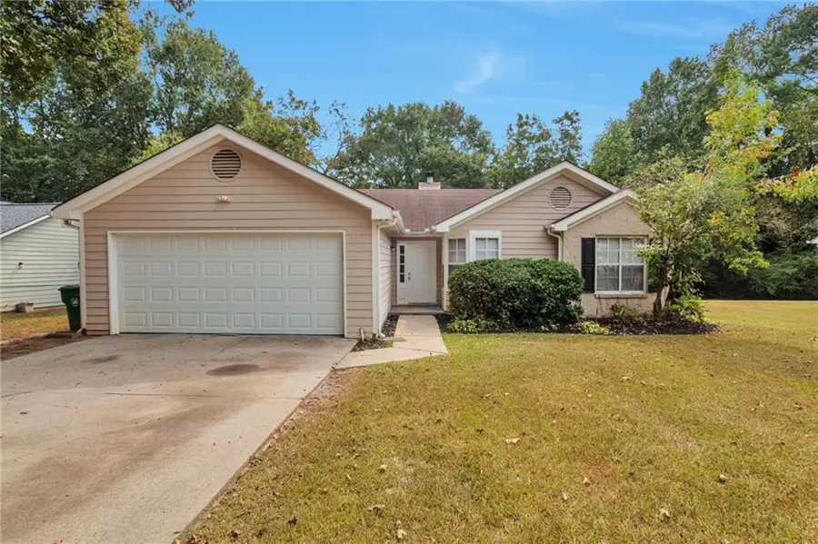 5471 Fox Valley Lane, Stone Mountain, GA 30088 - Image #2