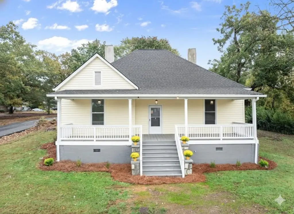 102 Barber Street, Commerce, GA 30529 - Image #1