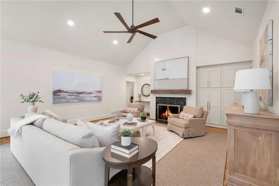 720 Fair Oaks Manor, Sandy Springs, GA 30327 - Image #3