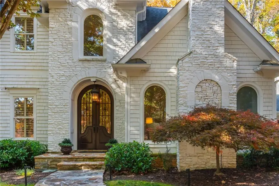 4150 Chimney Heights Ne, Roswell, GA 30075 - Image #2