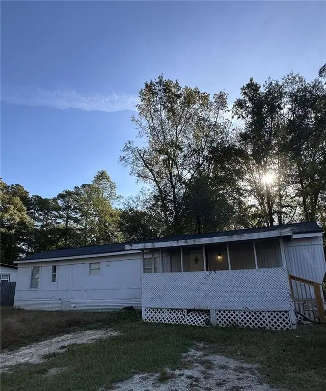 114 Skyland Drive E, Locust Grove, GA 30248 - Image #2