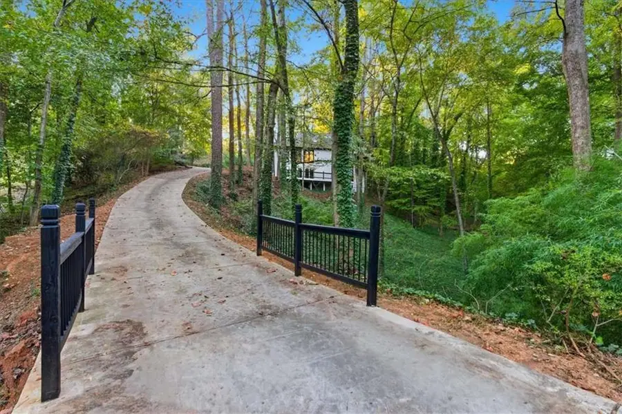 4830 Rebel Trail Nw, Sandy Springs, GA 30327 - Image #2