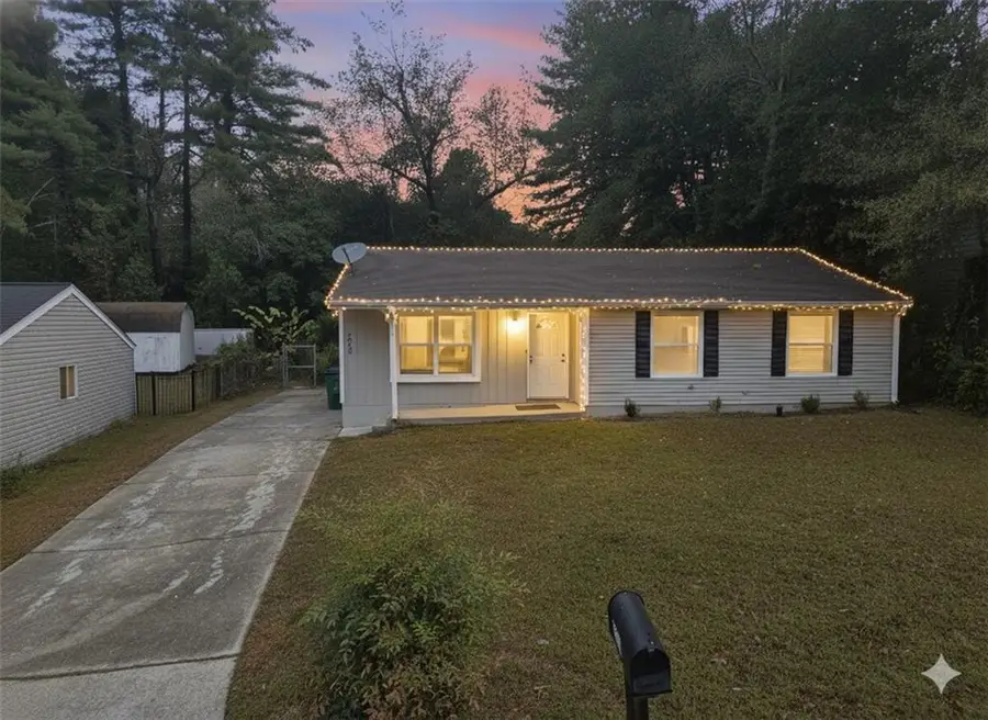 5330 Tracey Drive, Stone Mountain, GA 30088 - Image #2