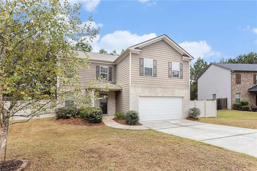 404 Lake Ridge Lane, Fairburn, GA 30213 - Image #2