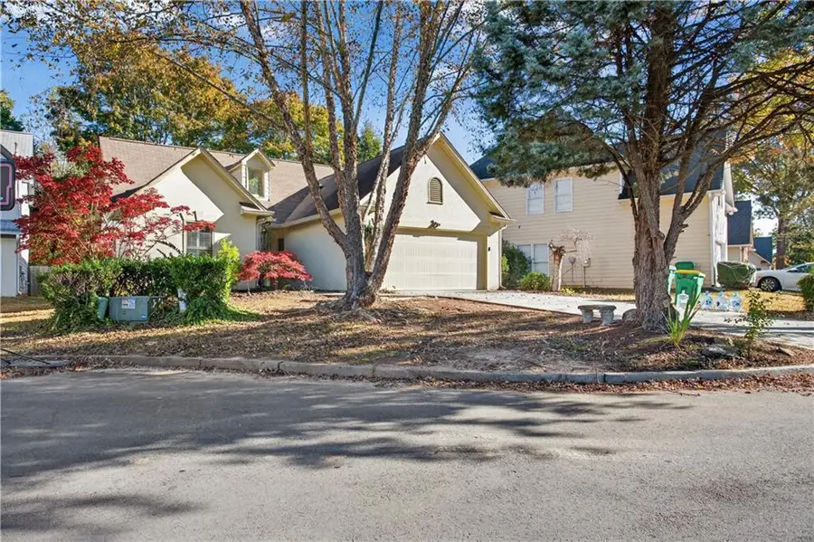 225 Morton Creek Cir, Johns Creek, GA 30022 - Image #3