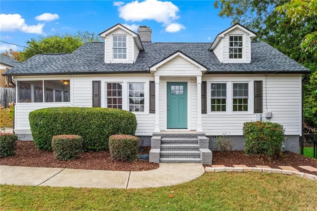 266 Crescent Circle Sw, Marietta, GA 30064 - Image #1