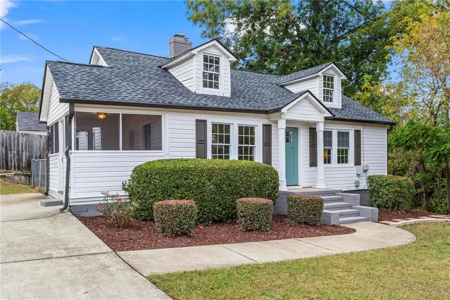 266 Crescent Circle Sw, Marietta, GA 30064 - Image #2