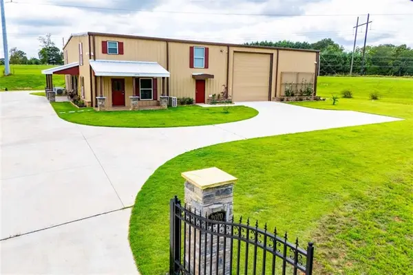 2070 Lovvorn Road, Carrollton, GA 30117