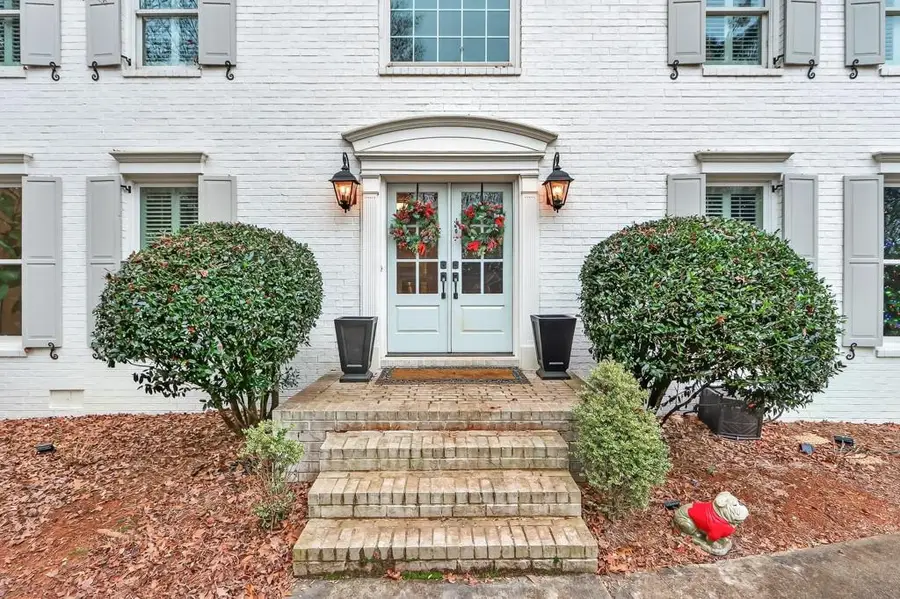 8110 Willow Tree Way, Alpharetta, GA 30005 - Image #2