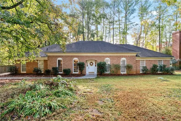 2746 Saxon Drive, Duluth, GA 30096