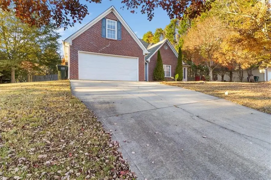 627 Weaver Falls Court, Loganville, GA 30052 - Image #3