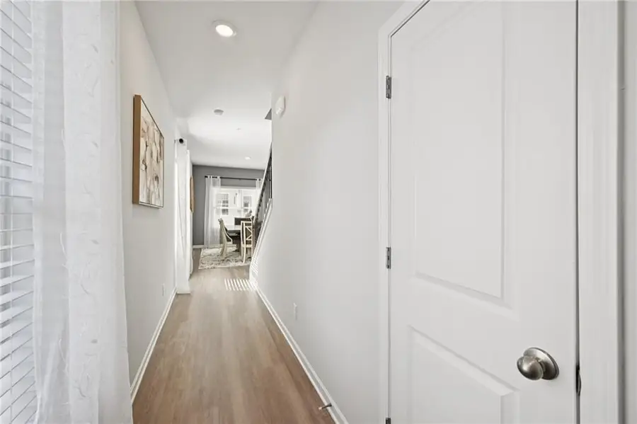 362 Lanier Circle, Woodstock, GA 30189 - Image #3