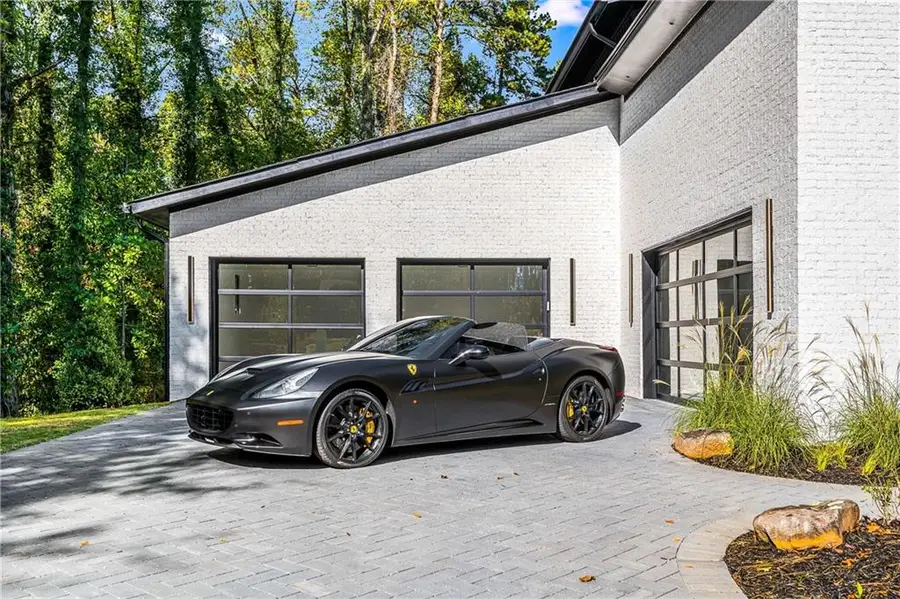 1000 Clementstone Drive, Atlanta, GA 30342 - Image #2