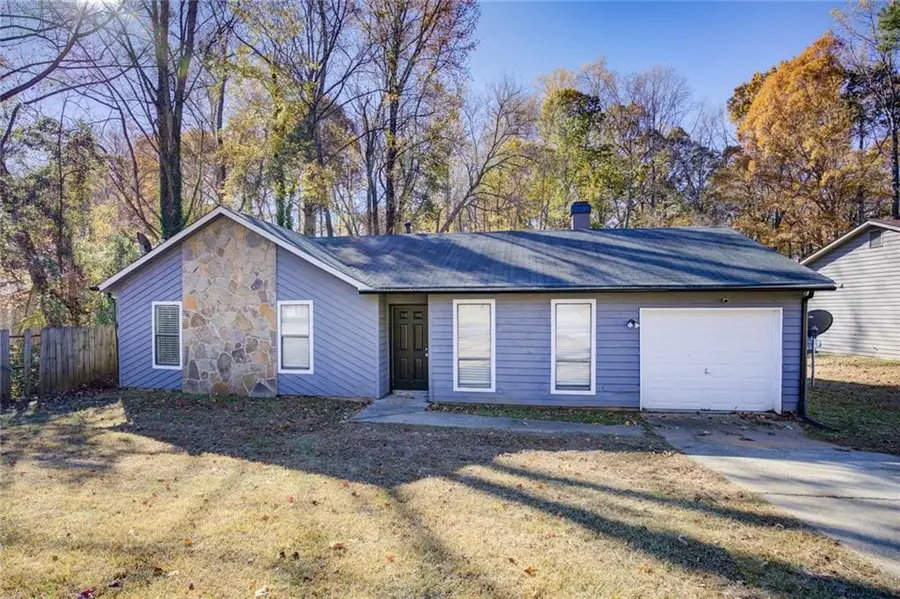 860 Forest Path, Stone Mountain, GA 30088 - Image #2