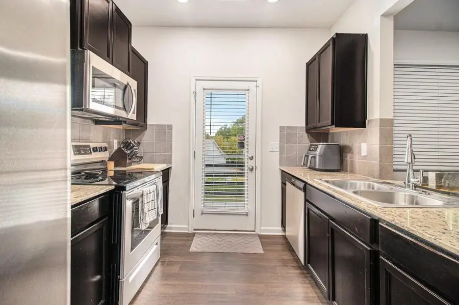 5642 Union Pointe Drive, Union City, GA 30291 - Image #3