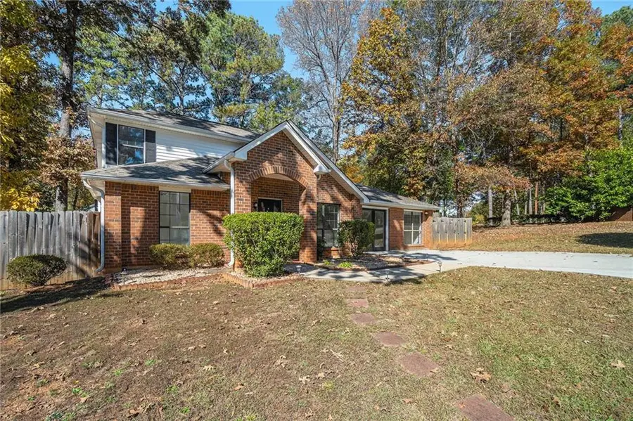 2001 Hunters Cove Drive, Lawrenceville, GA 30044 - Image #2