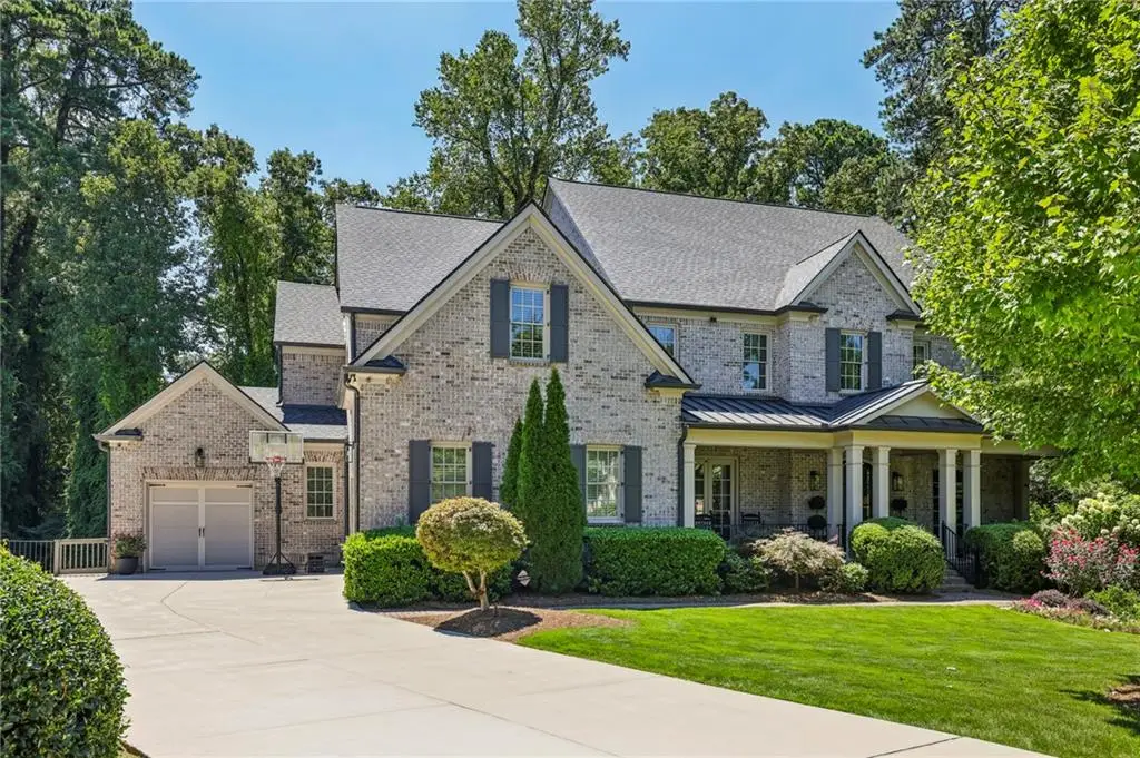 3856 Stratford Park Drive Ne, Atlanta, GA 30342 - Image #1