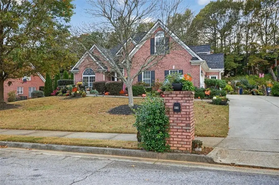 711 Ashley Wilkes Way, Loganville, GA 30052 - Image #3
