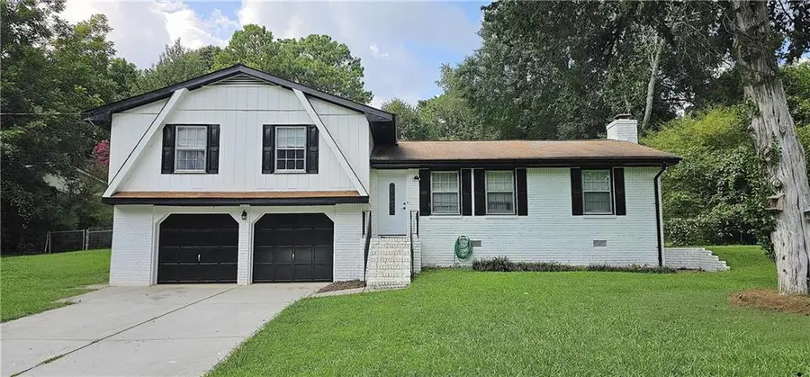 2611 Kings Circle, Lawrenceville, GA 30044 - Image #2