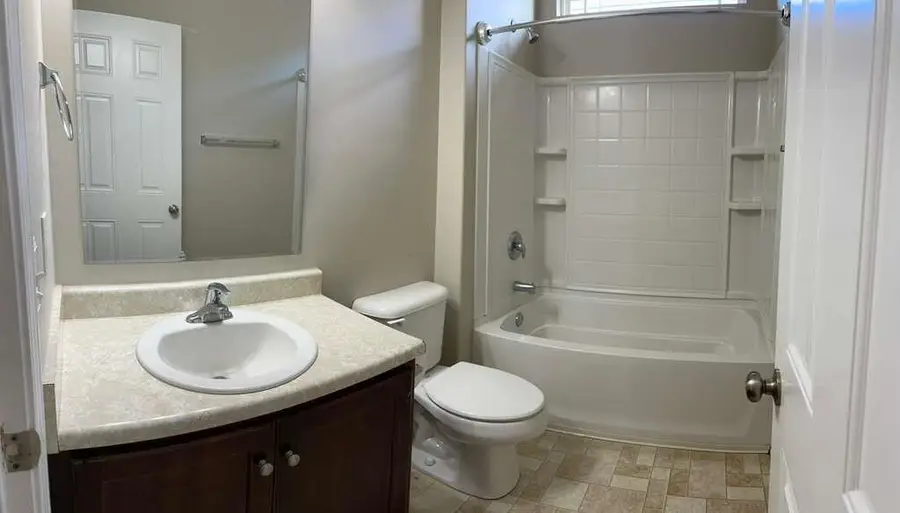 198 Chapel Lake, Savannah, GA 31419 - Image #3