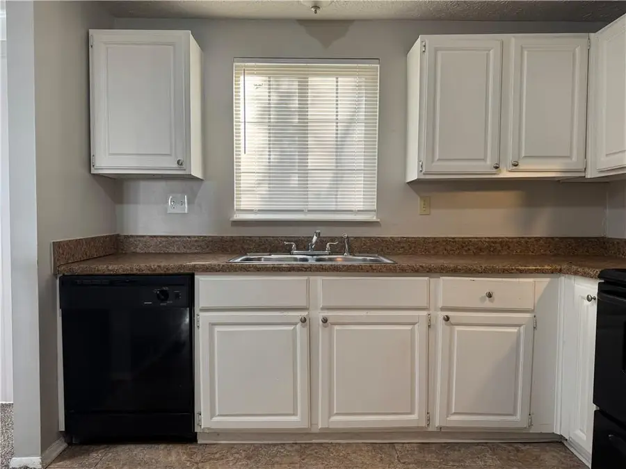 1882 Corduroy Court, Lithonia, GA 30058 - Image #3