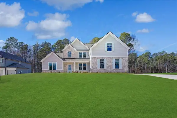 160 Cooper Cove W, Fayetteville, GA 30215