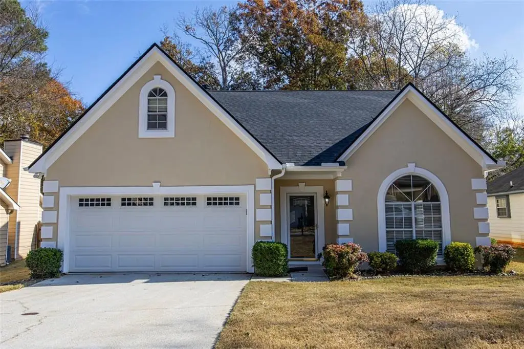 1024 Oakwood Chase Circle, Stone Mountain, GA 30083 - Image #1