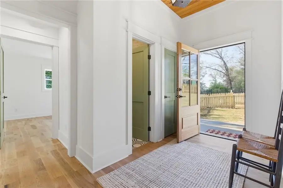 542 Sugar Hill Drive Nw, Marietta, GA 30060 - Image #2