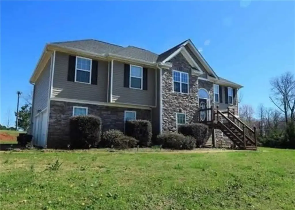 100 Gordons Lake Drive, Temple, GA 30179 - Image #1