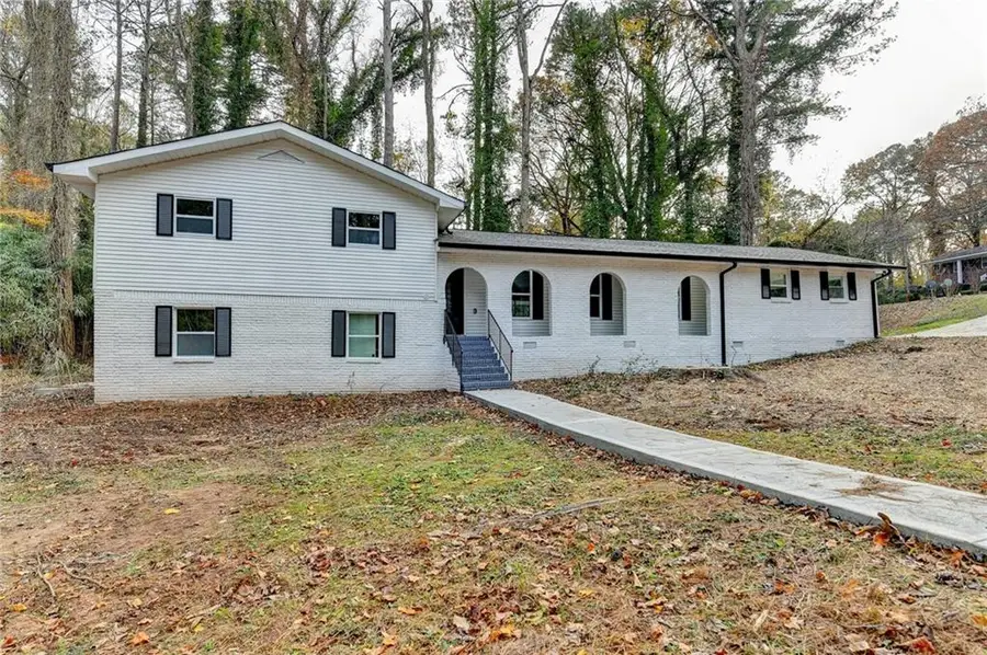 5169 Oxbow Road, Stone Mountain, GA 30087 - Image #2