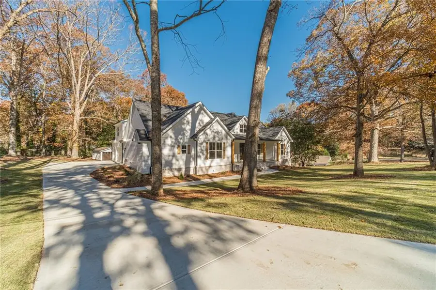 327 Pine Circle, Monroe, GA 30655 - #2