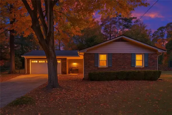 2577 Glen Circle, Lawrenceville, GA 30044