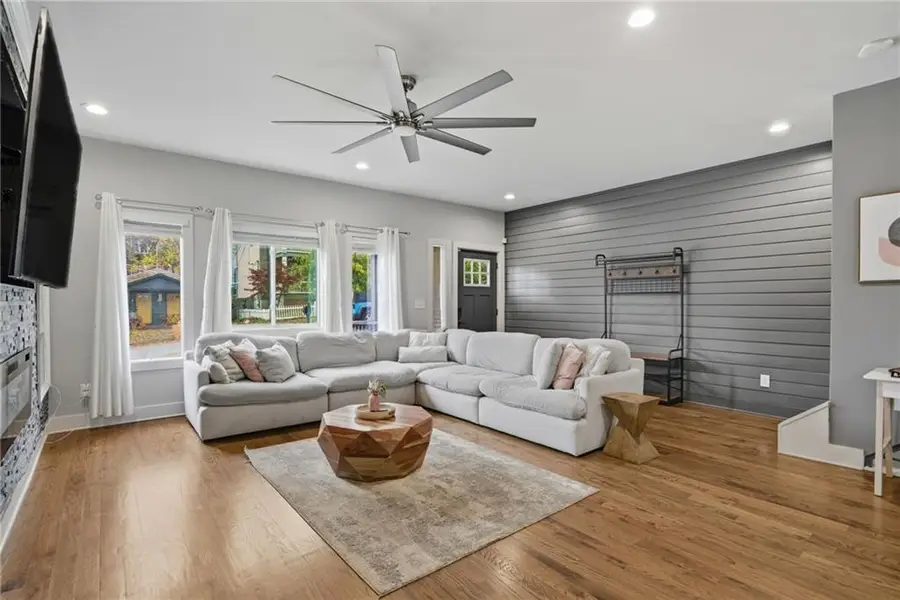 160 Vanira Avenue Se #A, Atlanta, GA 30315 - Image #2