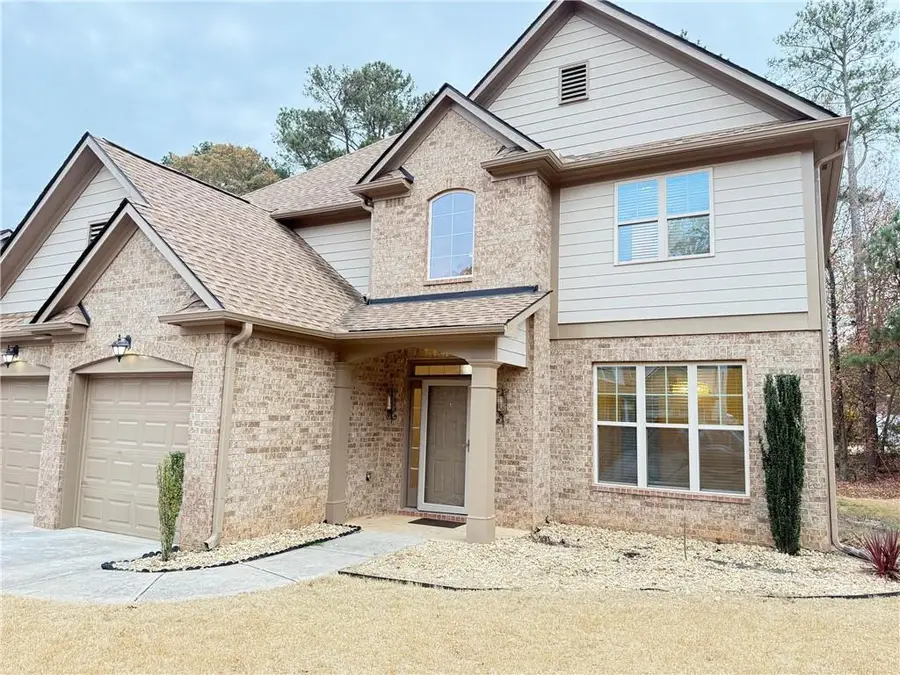 3925 Dunaire Drive, Stone Mountain, GA 30083 - Image #2