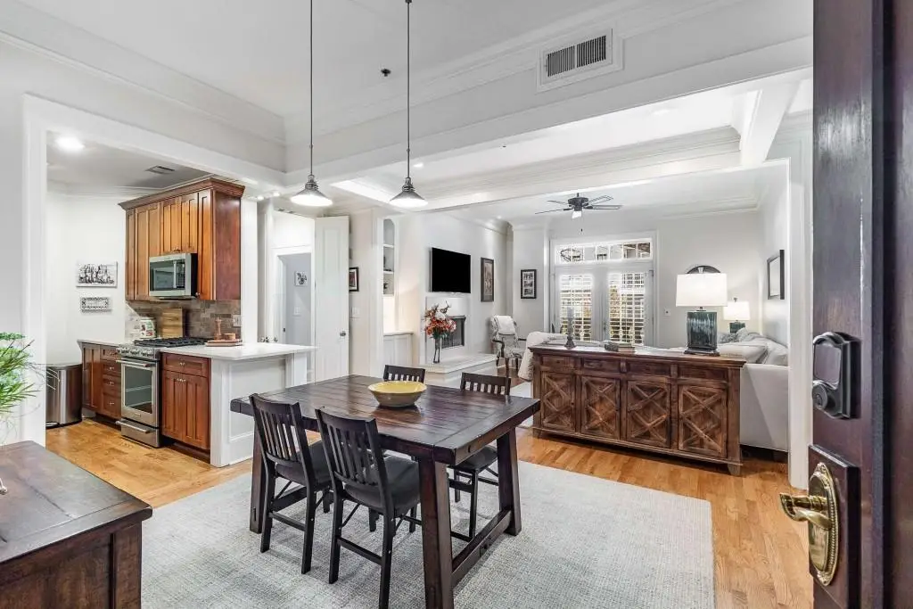 77 Peachtree Place Ne #101, Atlanta, GA 30309 - Image #1