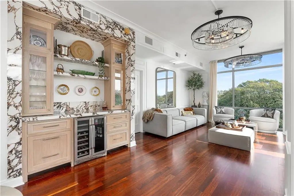 905 Juniper Street Ne #705, Atlanta, GA 30309 - Image #1