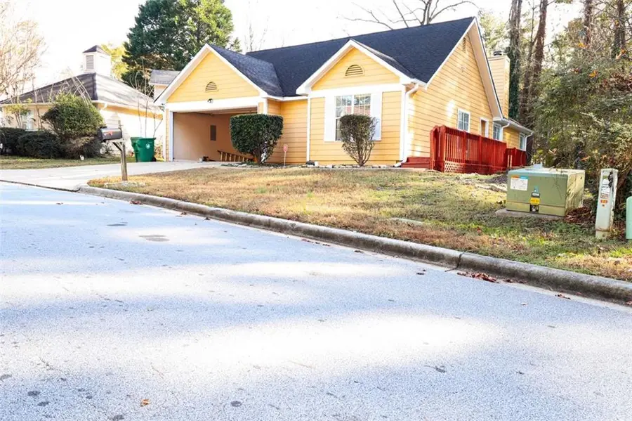 616 Kilkenny Circle, Lithonia, GA 30058 - Image #2
