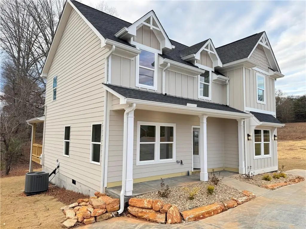 2804 Dorsey Peek Rd, Gainesville, GA 30507 - Image #1