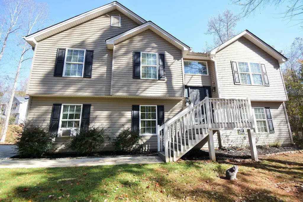 5614 Hawthorn Drive, Gillsville, GA 30543 - Image #1