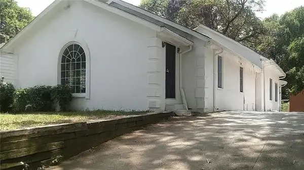 2332 Saint James Drive Nw, Atlanta, GA 30318