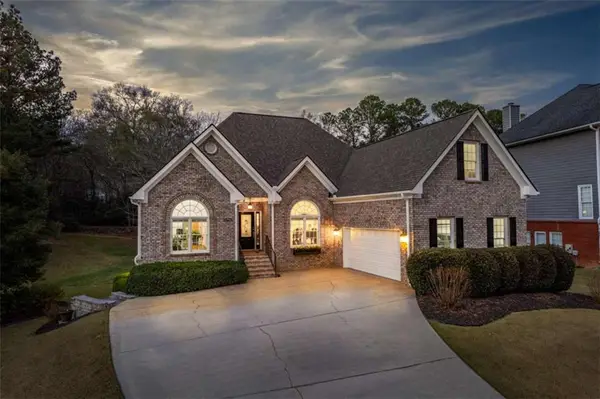 7523 Greens Mill Drive, Loganville, GA 30052