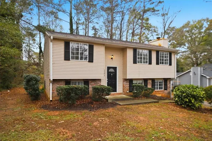 3394 Dearwood Drive Sw, Lilburn, GA 30047 - Image #2
