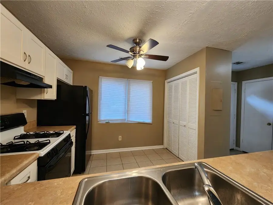 3547 Main Station Drive Sw, Marietta, GA 30008 - Image #2