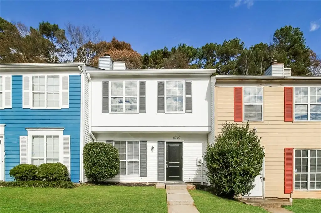 5707 Wells Circle, Stone Mountain, GA 30087 - #1