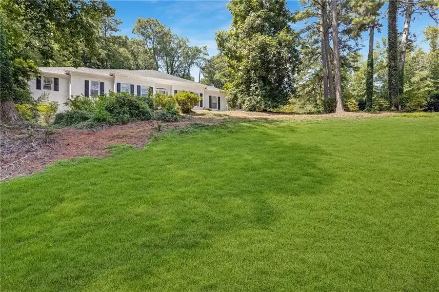 1080 Huntcliff Ne, Sandy Springs, GA 30350 - Image #2